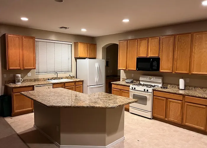 Privatunterkunft 2 Story 1 *